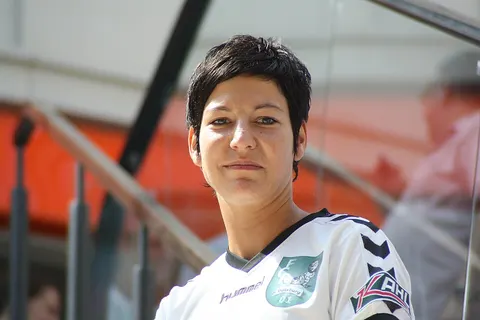 Linda Bresonik